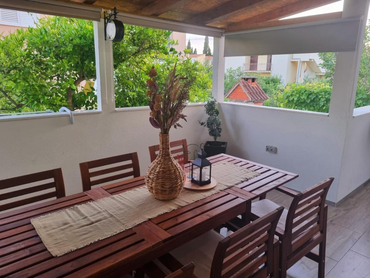 Kaštela Apartments Ivan מראה חיצוני תמונה