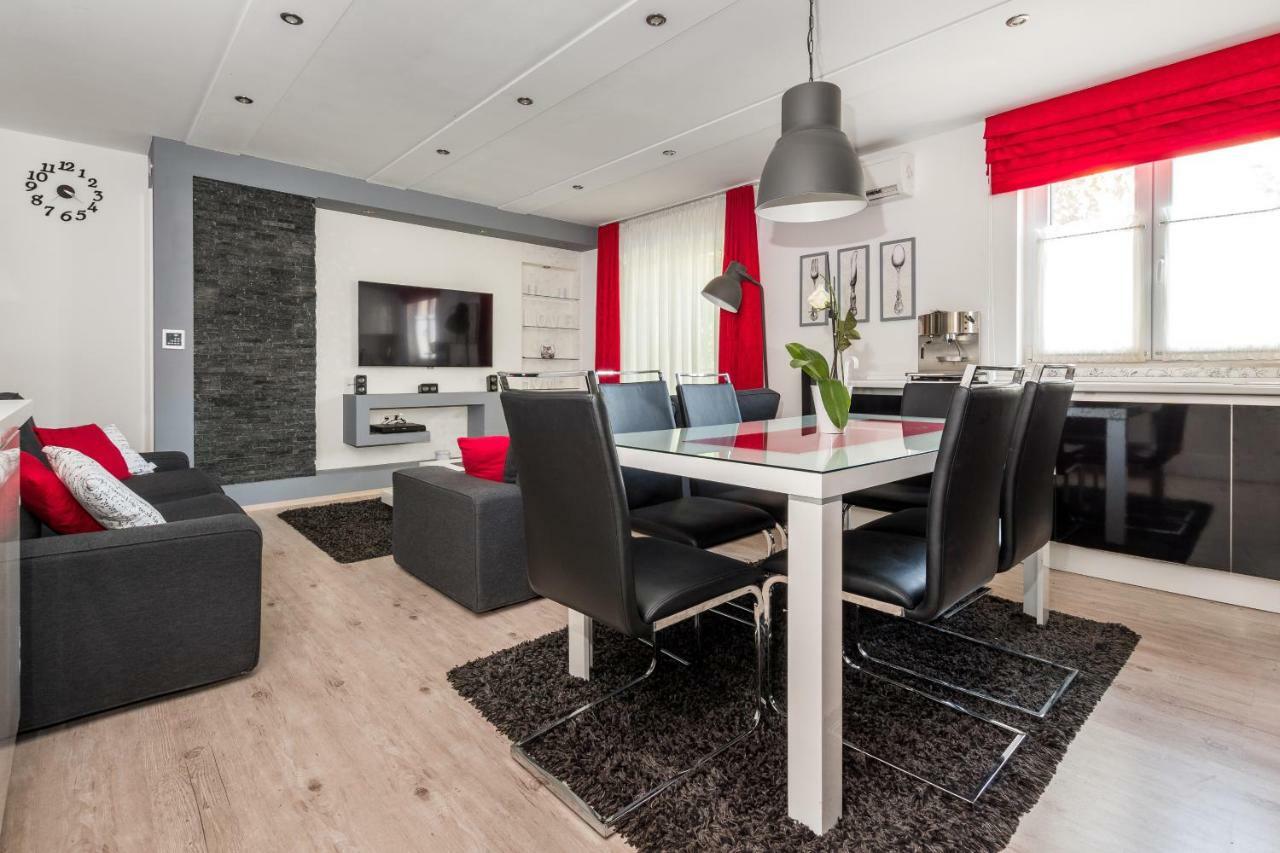 Kaštela Apartments Ivan מראה חיצוני תמונה