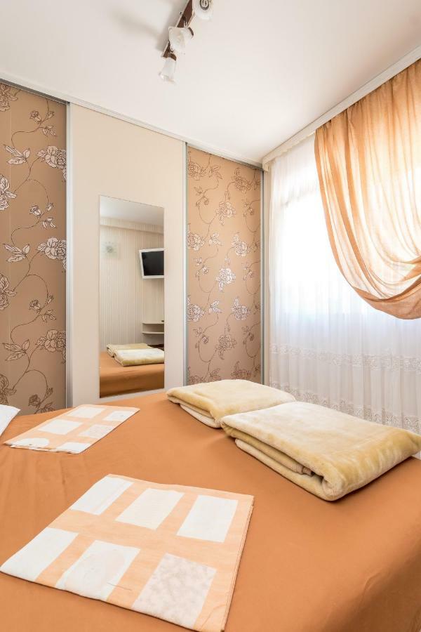 Kaštela Apartments Ivan מראה חיצוני תמונה
