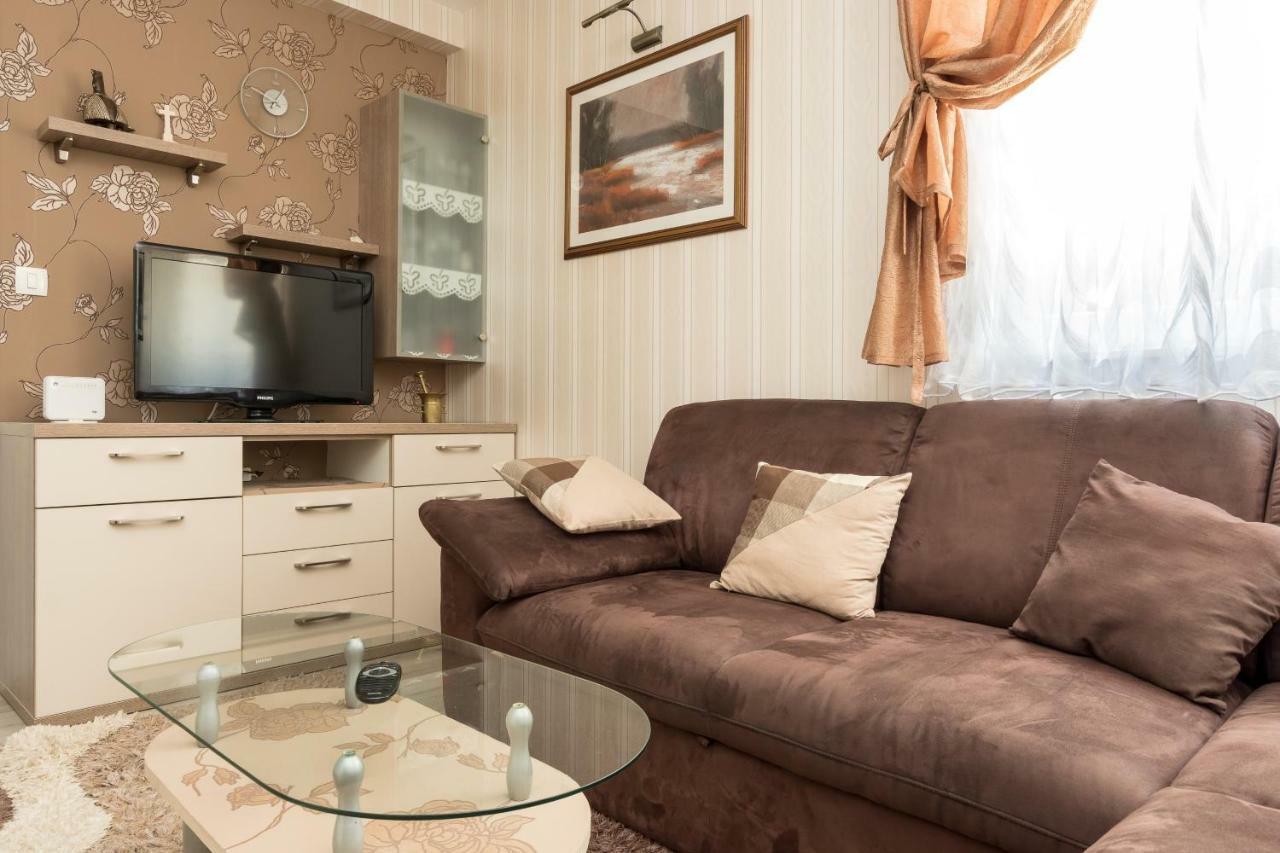 Kaštela Apartments Ivan מראה חיצוני תמונה