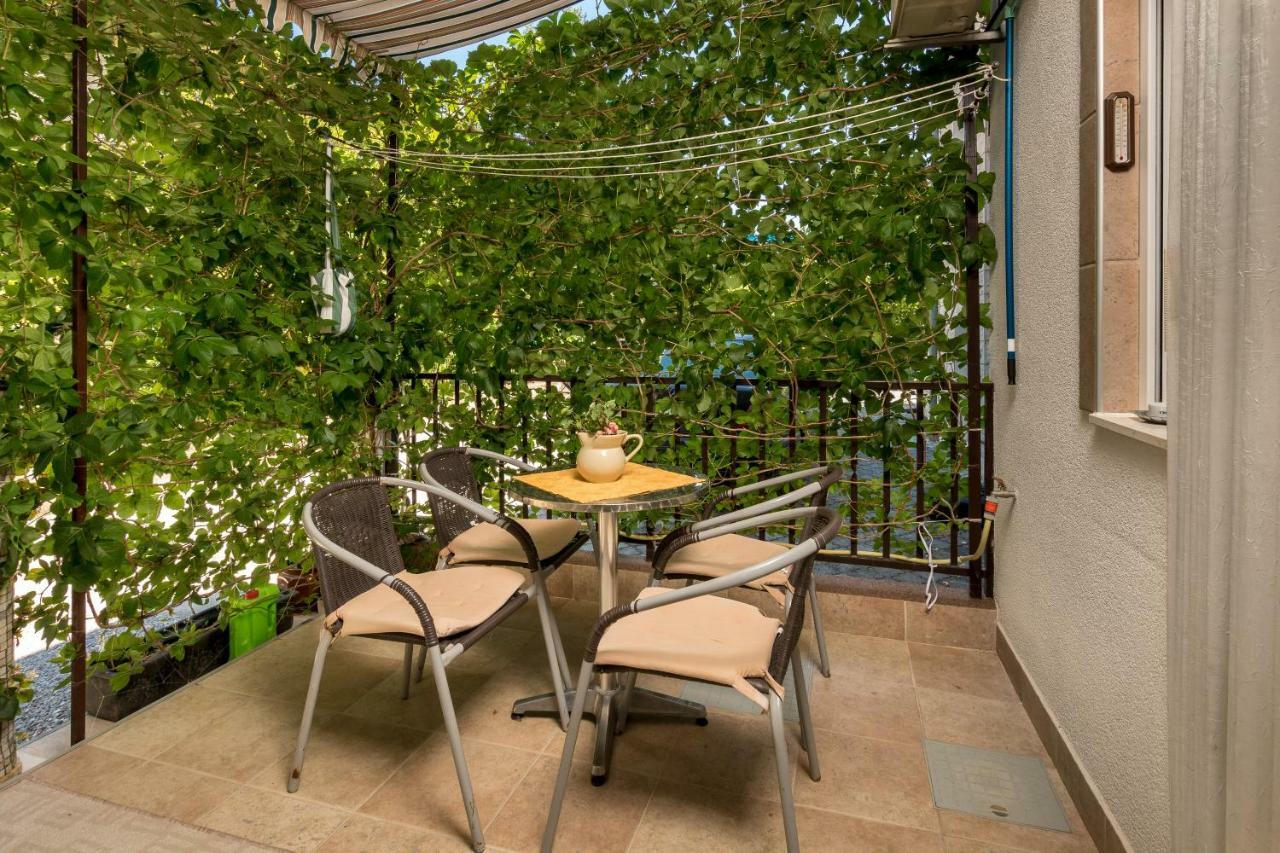 Kaštela Apartments Ivan מראה חיצוני תמונה